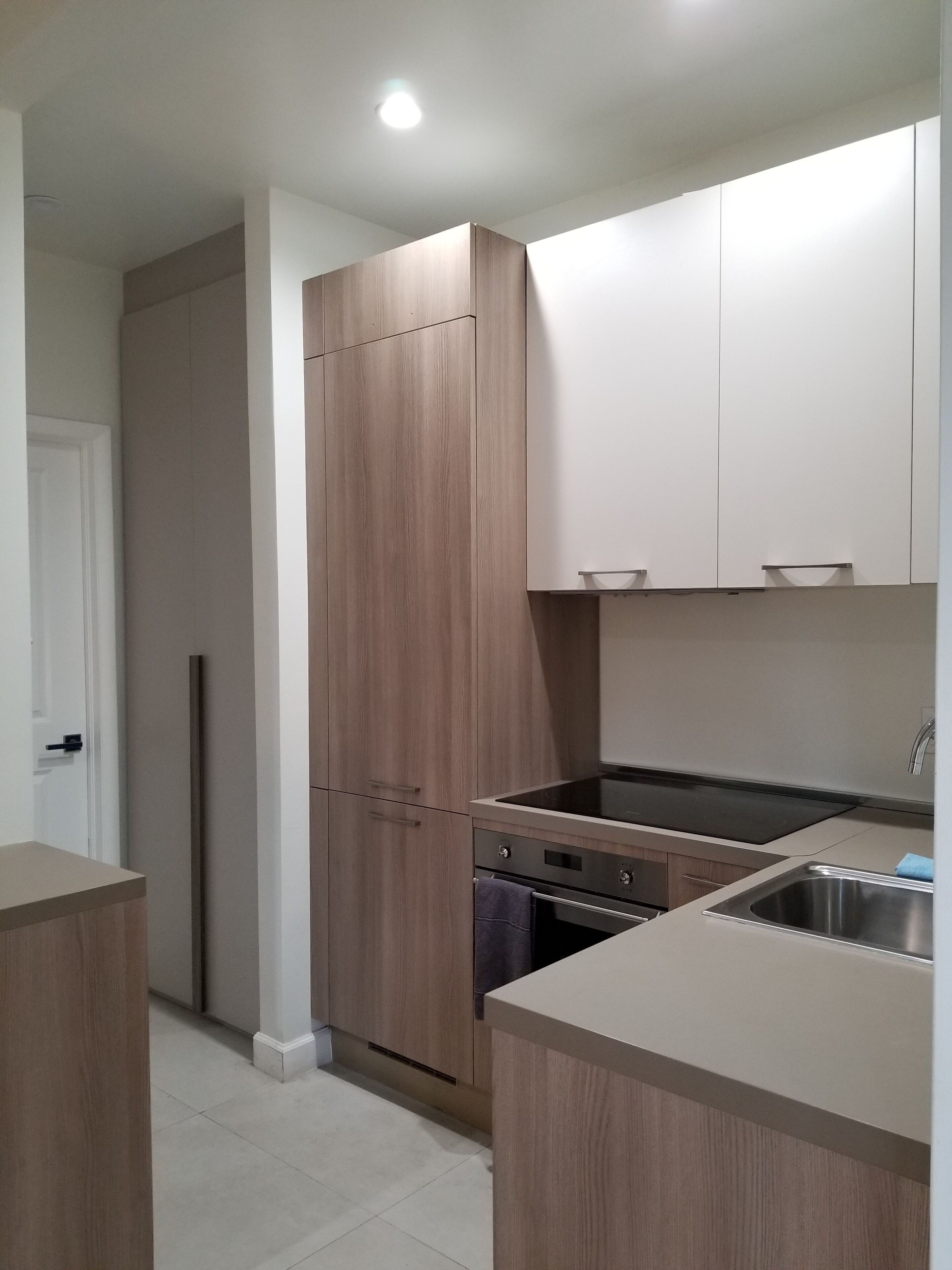 Comfort Studio | Private kitchen | Full-sized fridge, microwave, oven, stovetop