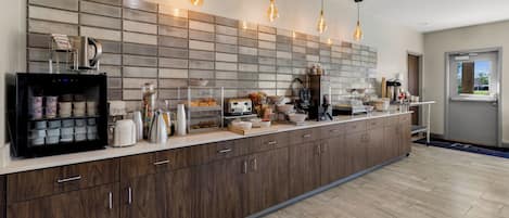 Free daily buffet breakfast