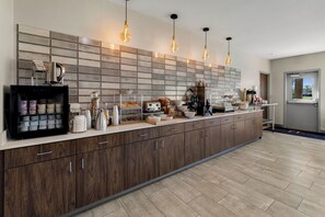 Free daily buffet breakfast