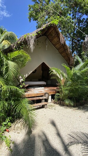 Premium bedding, minibar, in-room safe, individually decorated - Serena Tulum - Adults Only (Tulum)