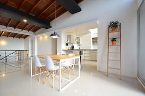 Superior Apartment, 2 Bedrooms (Ap 5) | Premium bedding, in-room safe, desk, iron/ironing board - Manila House (Medellín)