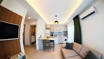 واي فاي مجانًا وملاءات أسرّة