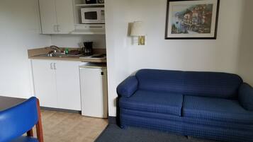 Skrivbord, gratis wi-fi och sängkläder