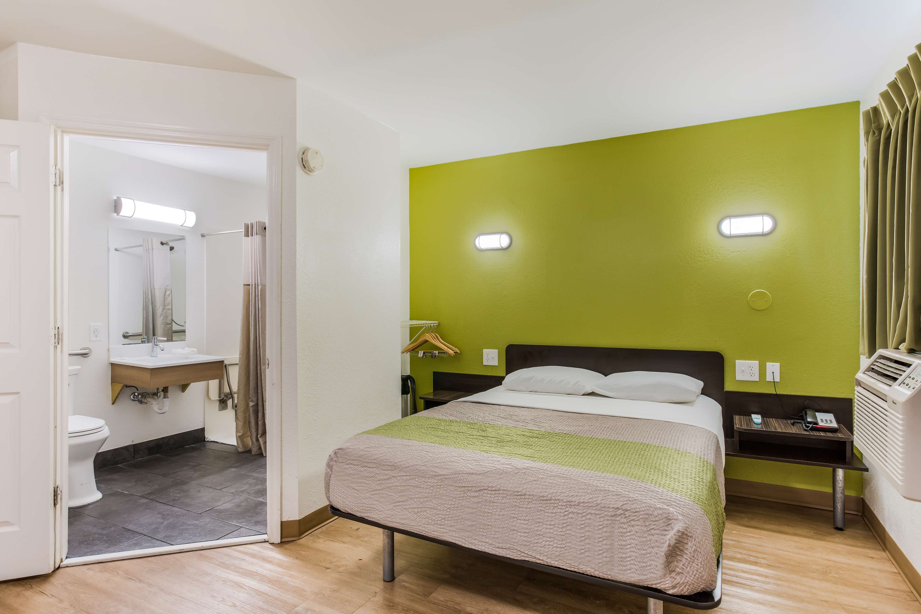 Photo - Motel 6-Jacksonville, FL - South