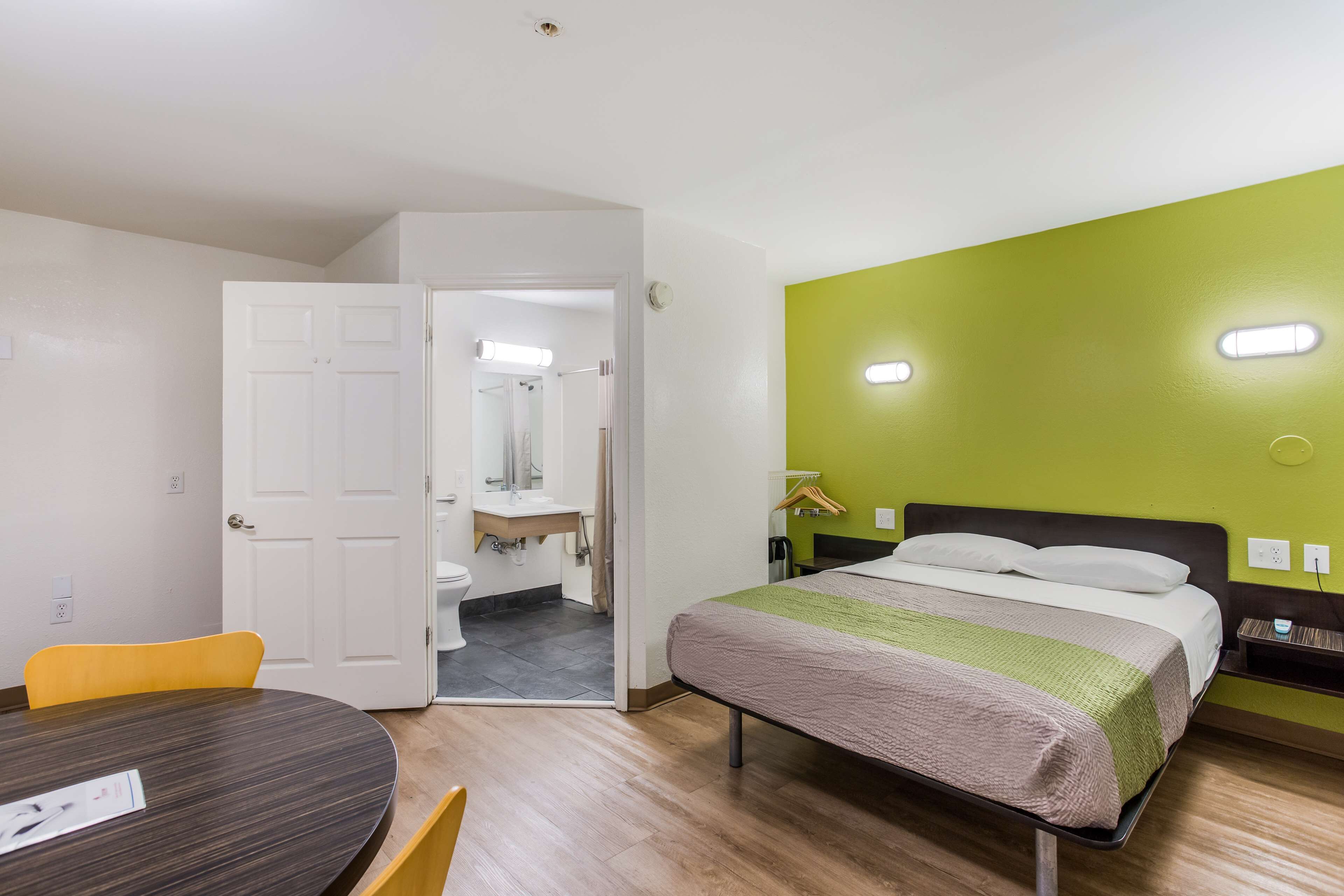 Photo - Motel 6-Jacksonville, FL - South