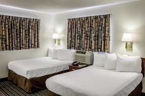 Laptop workspace, free WiFi, bed sheets - Studio 6 Extended Stay - Greensboro, NC - I-40 (Greensboro)