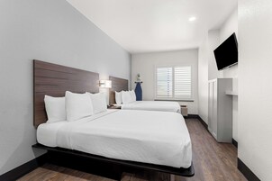 1 habitación, escritorio, wifi gratis y ropa de cama