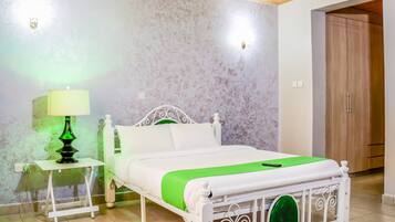 7 bedrooms, iron/ironing board, Internet, bed sheets