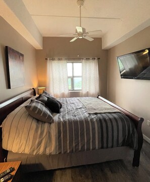 2 bedrooms, iron/ironing board, Internet, bed sheets