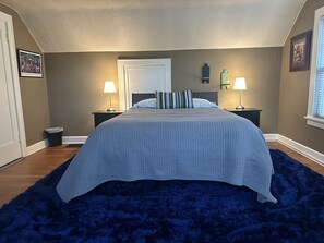 3 bedrooms, desk, iron/ironing board, free WiFi - Casa Maggie Mae Long-Term 30 Days Plus only Pet Friendly Cozy NE Alberta Arts (Portland)