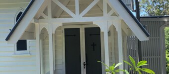 The Church Somerset Dam Sleeps 10