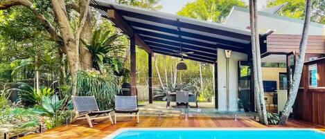 Piscine extérieure, piscine chauffée