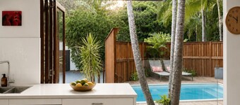 Luxe Beachfront Haven w/heated pool. Pet-Friendly