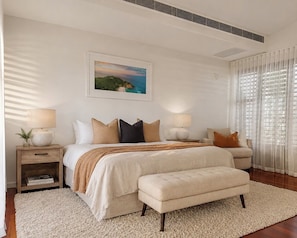 3 bedrooms, desk, iron/ironing board, free WiFi - Luxe Beachfront Haven w/heated pool. Pet-Friendly (Broken Head)