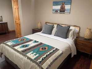 3 chambres, fer et planche à repasser, Wi-Fi gratuit, draps fournis