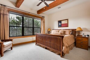 3 chambres, bureau, fer et planche à repasser, accès au Wi-Fi (inclus)