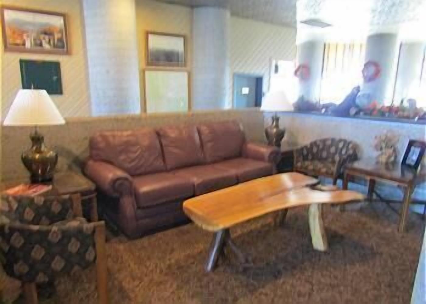 2nd Floor Sugar Top 2210, Grandfather Mtn views, rented by Sugar Mtn Lodging