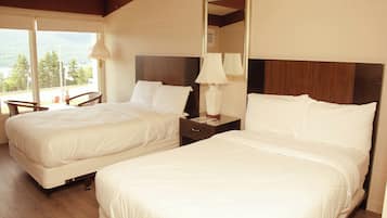 Phòng Tiêu chuẩn, 2 giường đôi, quang cảnh hồ | Trang trí khác biệt, trang bị nội thất với thiết kế riêng biệt