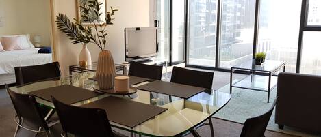 Apartamento, 2 quartos | Vista do quarto