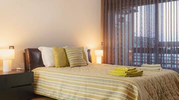 3 camere, ferro/asse da stiro, culla da viaggio, Wi-Fi gratuito