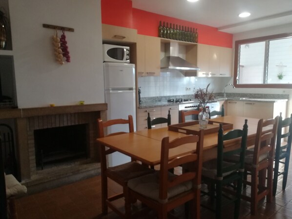 Frigorífic, microones, forn i rentaplats 