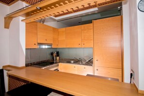 Frigorifero, forno, lavastoviglie, pentole/stoviglie/utensili