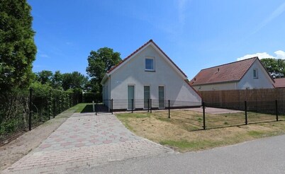Horizon 95 Comfortable villa with boxspring on vacation park