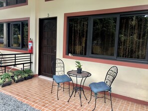 ลานระเบียง/นอกชาน