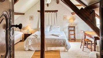 4 soverom, reiseseng for barn og wi-fi (inkludert)
