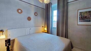 3 chambres, fer et planche Ă repasser, Wi-Fi, draps fournis