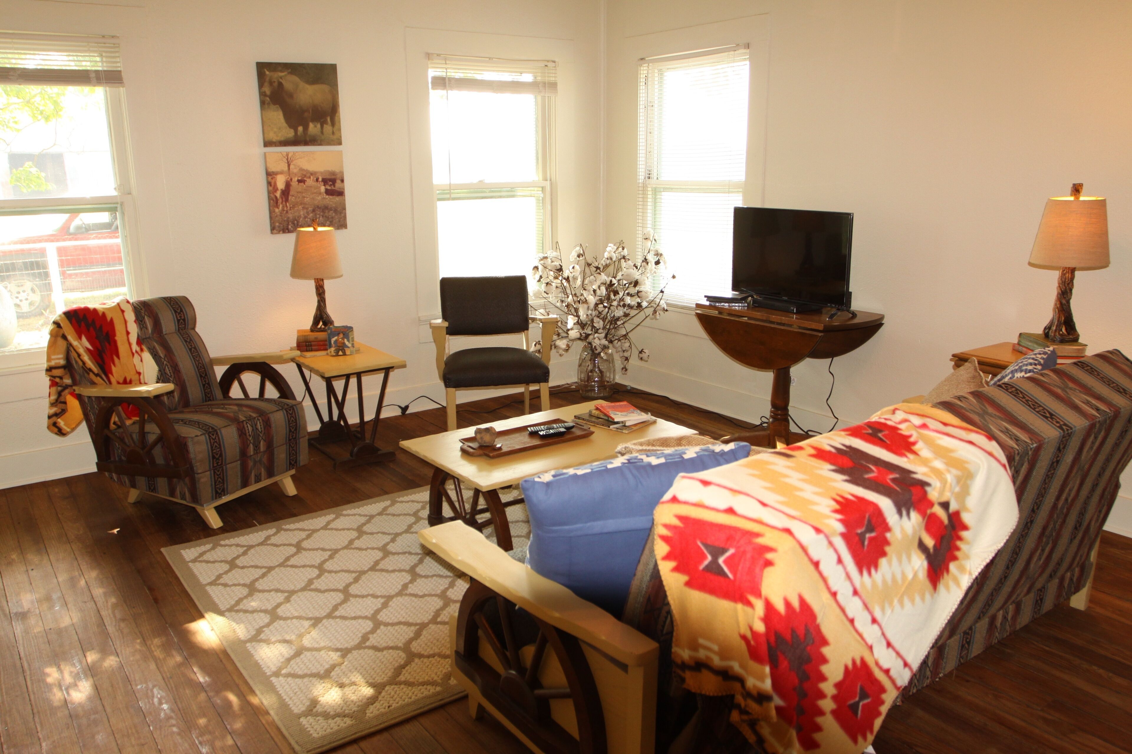 Country Solitude (near everything)