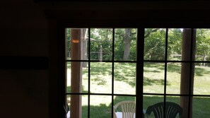 Interior - The Bear Den Peaceful and Comfortable Animal and Hummingbird Viewing (UTICA)