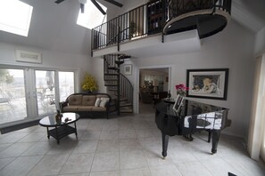 Smart TV, fireplace, video-game console, DVD player