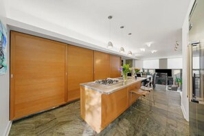 Interior - Beautiful Modern Designer Home ~ Downtown - 4-Bed/4-Bath (Chicago)