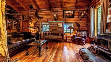 Pejs, bøger, stereoanlæg