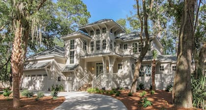 Newly Built GORGEOUS 5 Bedroom Sea Pines Home w/ FREE POOL HEAT SEPT/OCT 2024