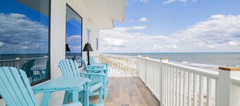 "The Pearl" GULF FRONT w/prvt heated pool, 12 bdrm /12.5bath "ALVacationRentals"