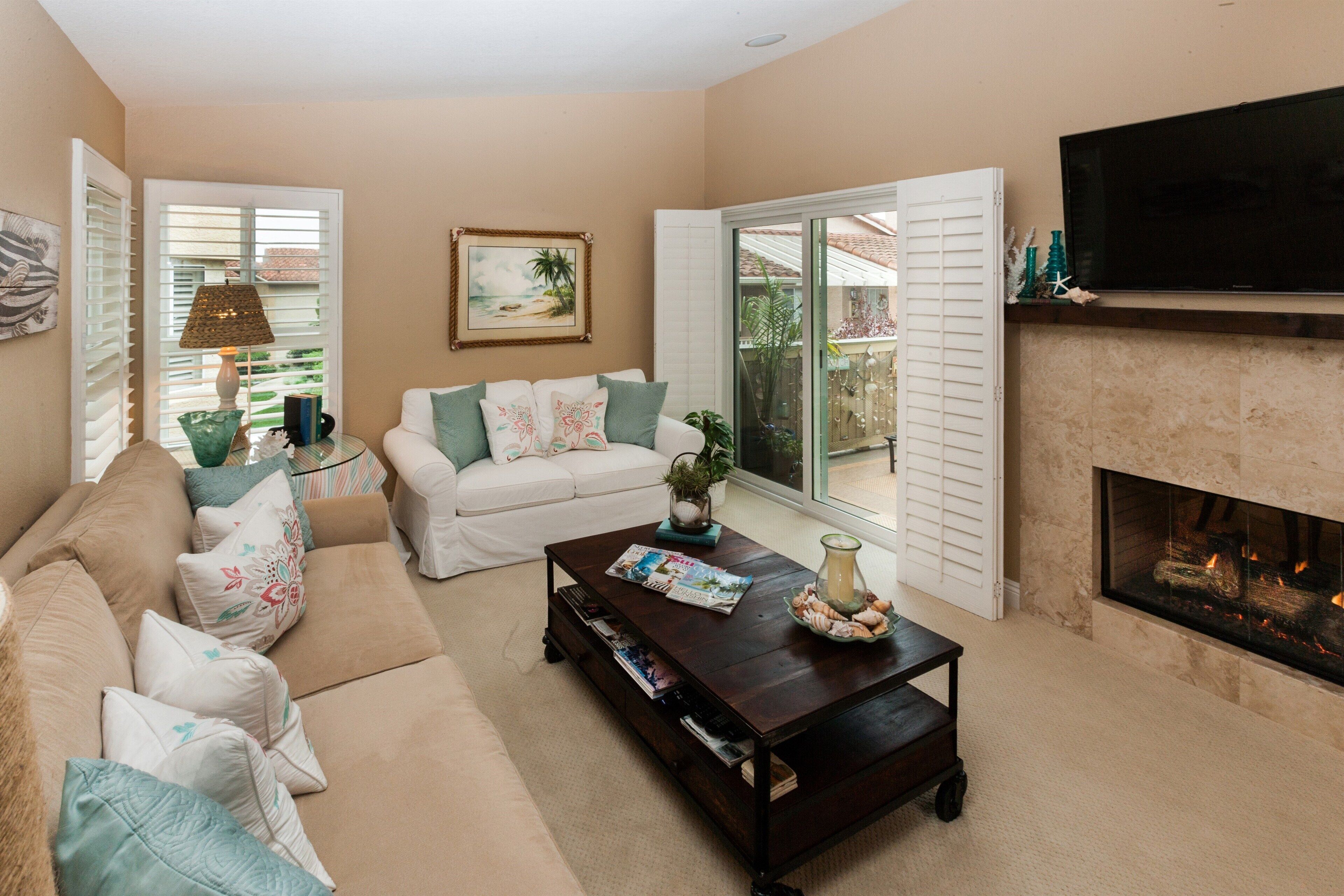 Luxurious Designer Condo, Walk To The Beach! - Laguna Niguel, CA
