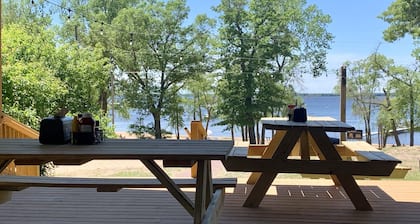 Castle Rock Lake Cabin PrĂšs du lac ~ PrĂšs de Wisconsin Dells ~ Retraite paisible!