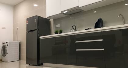 #1-5Guests #Comfortable #PublicTransport LRT #Easy access to KL Sentral/KLCC