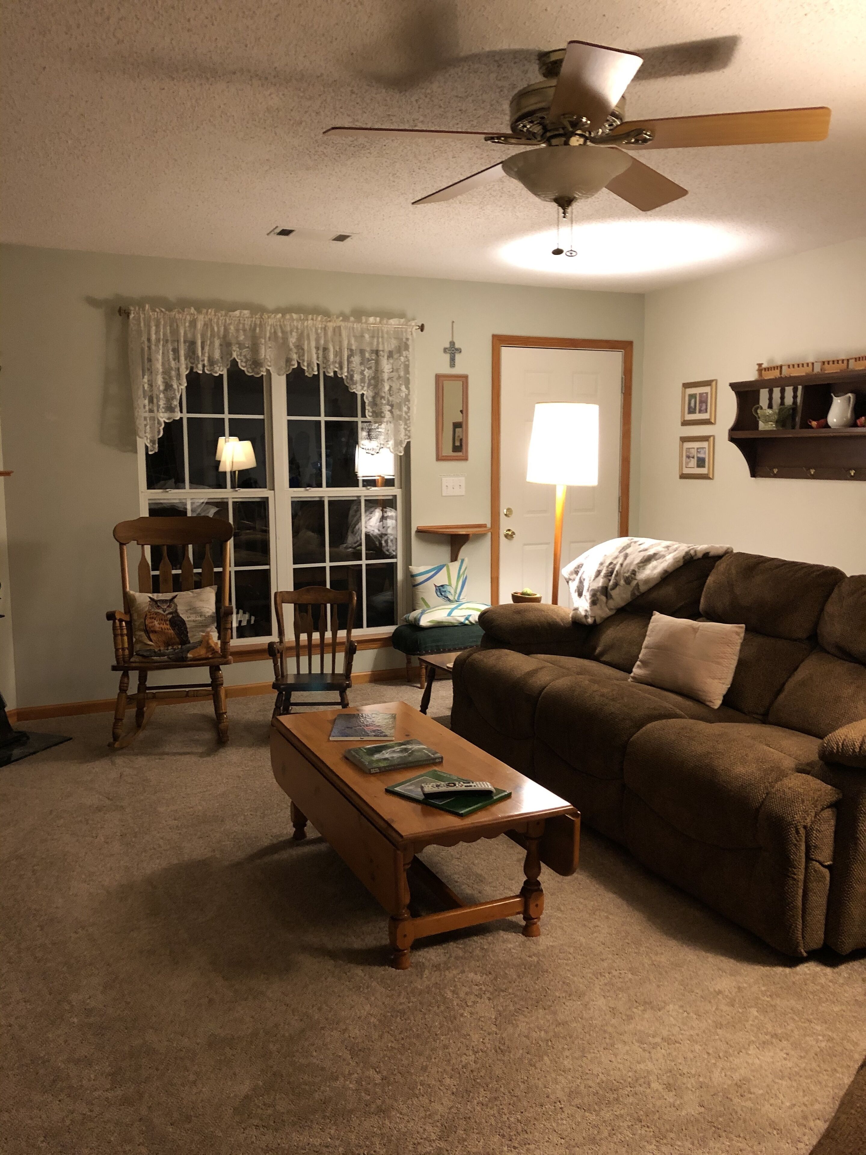 Beautiful Secluded family home yet close to town!