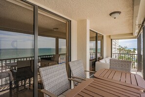 Outdoor dining - Gulf Front Corner Balcony - Sand Castle III 501 (Indian Shores)