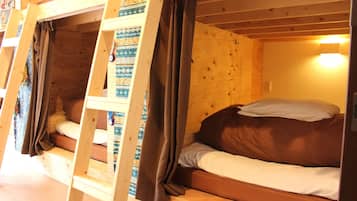 Dormitory, Mixed Dorm (6 Bed Room) | Free WiFi