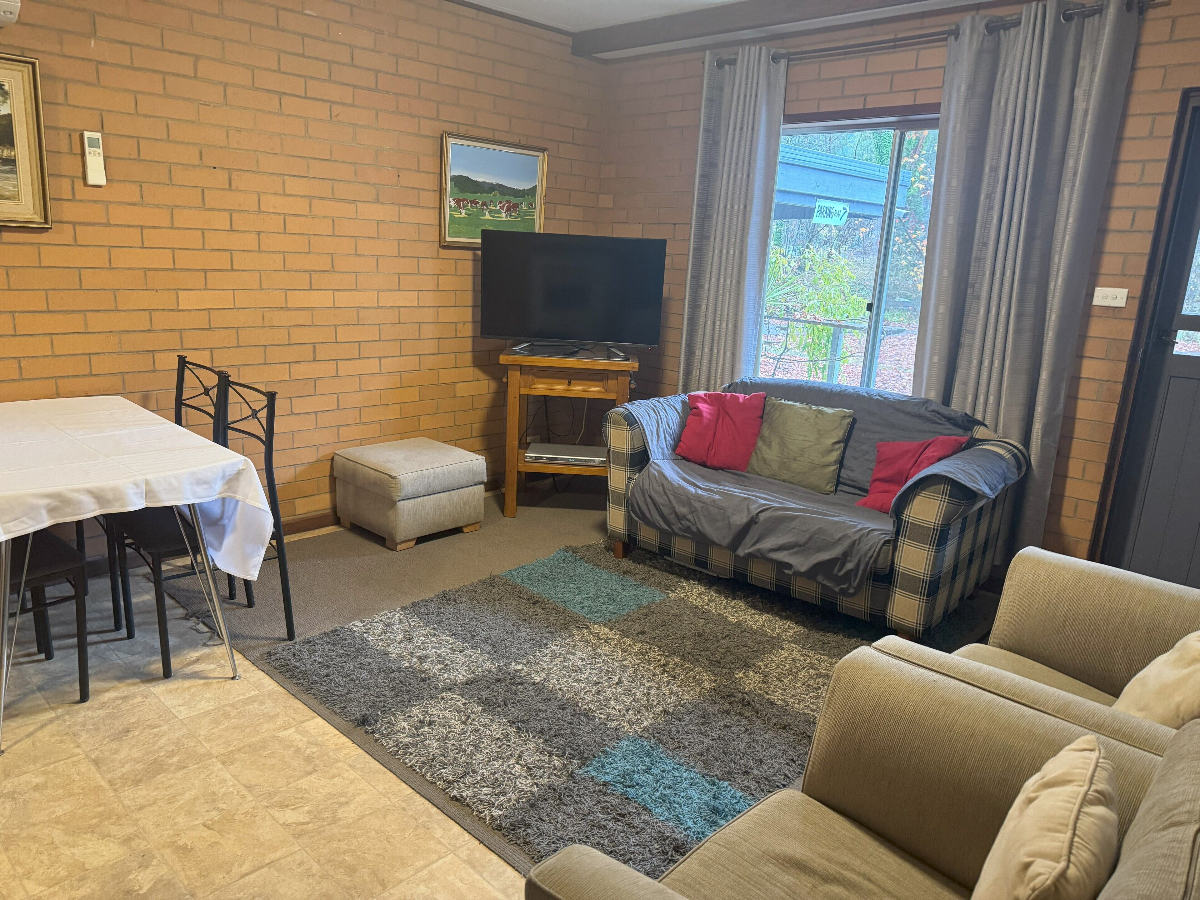 Family Apartment, 2 Bedrooms, Kitchen, Resort View (Unit 7) | Blackout curtains, iron/ironing board, bed sheets