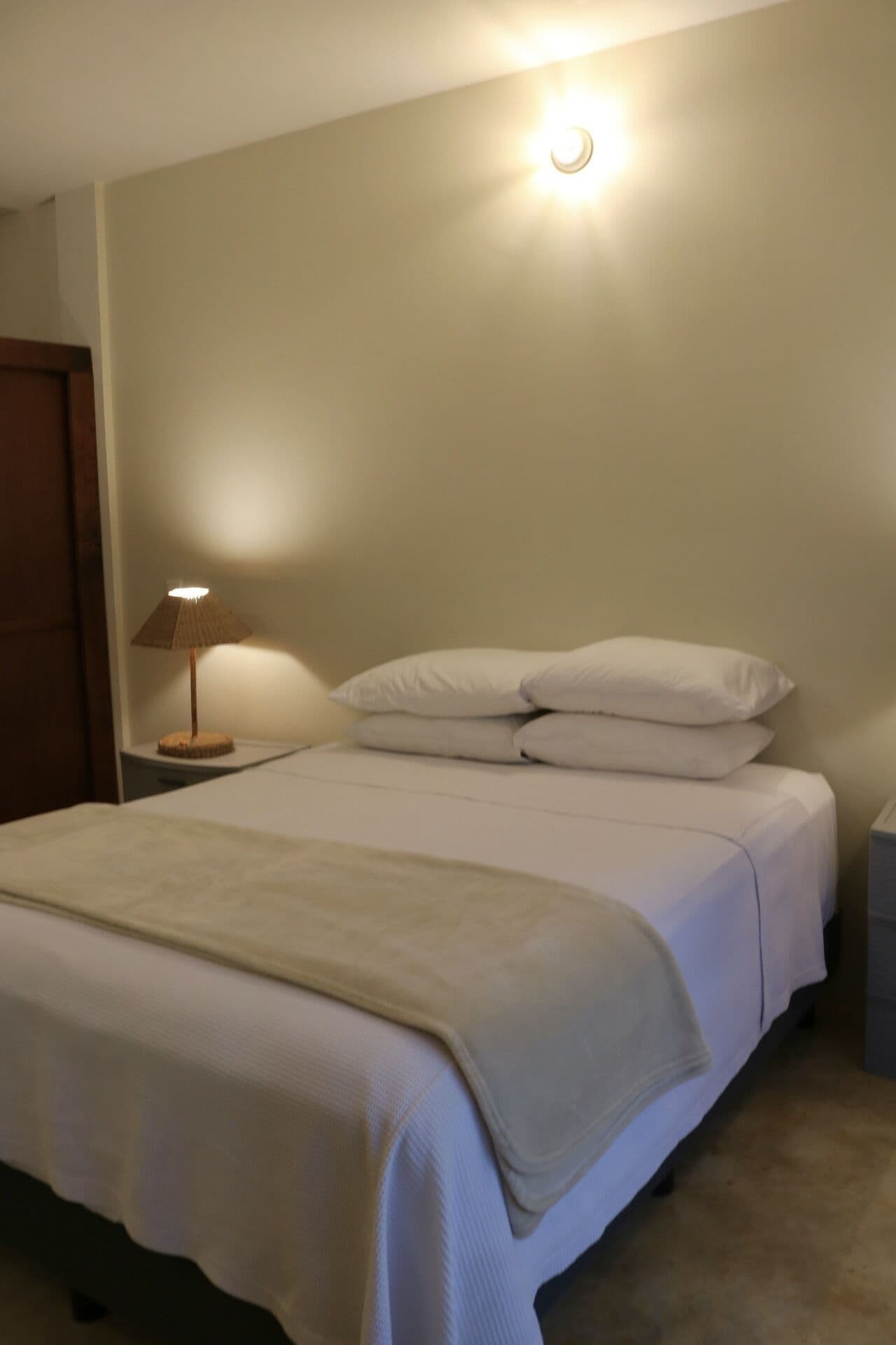 standard room, 1 double bed | down duvets, minibar, iron/ironing board, rollaway beds