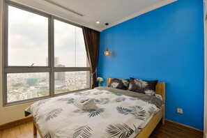 Apartment, 3 Bedrooms | Desk, blackout curtains, soundproofing, iron/ironing board - City Apartment (Ho Chi Minh City)