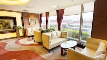 Lounge i lobbyen