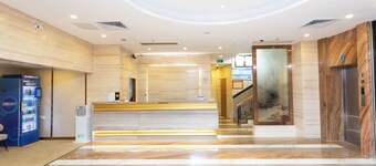 L Hotel Lianhua
