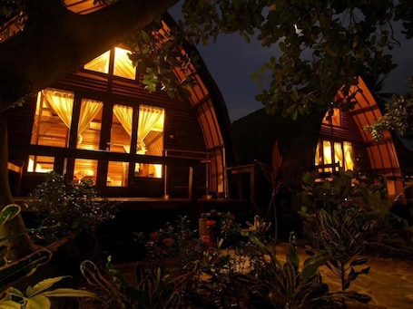 Exterior. Omah Gili Hotel