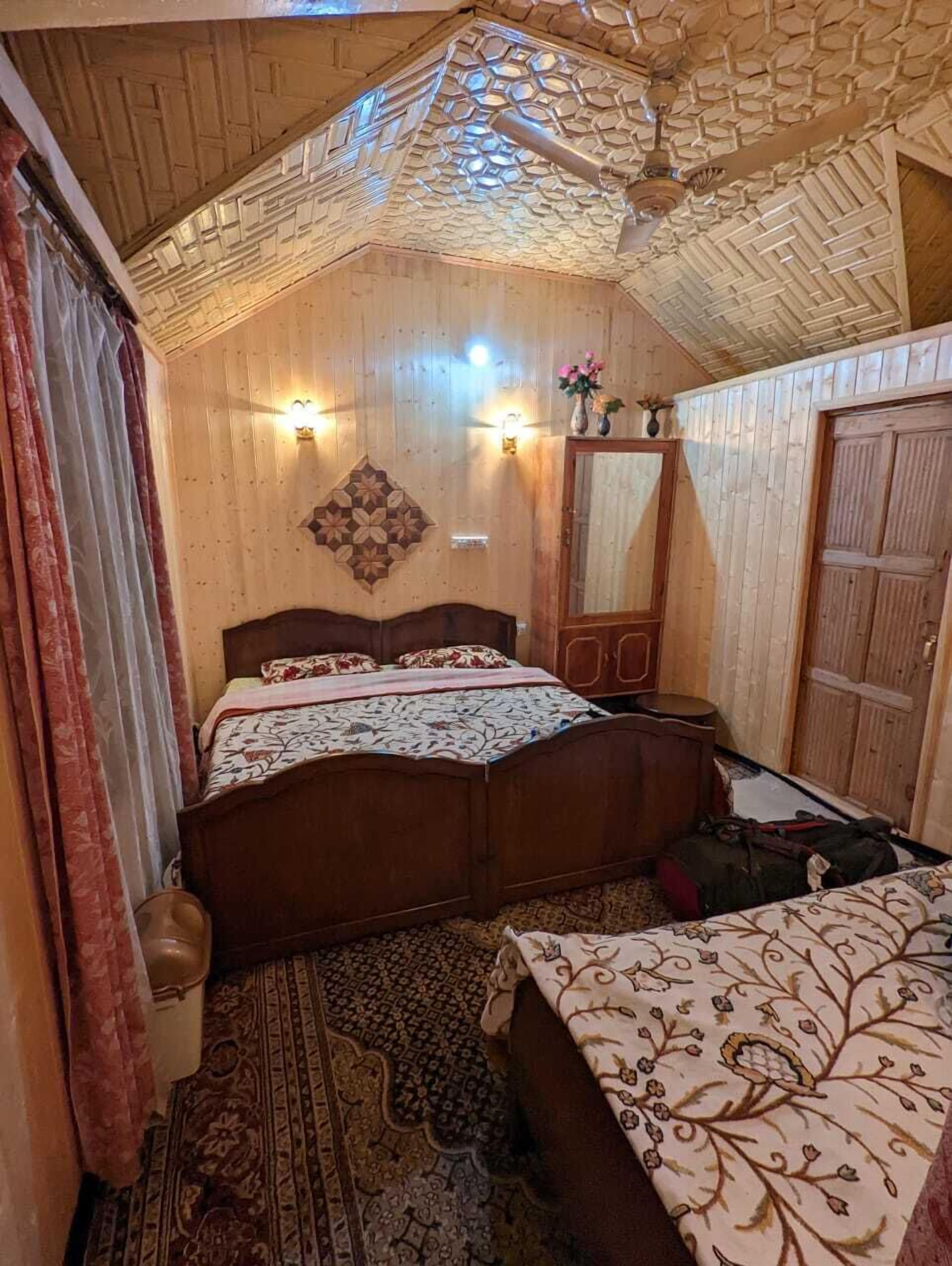 Foto - Golden Hopes Group of Houseboats